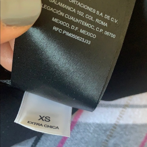 Beautiful bebe top - Picture 4 of 4